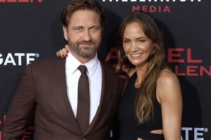 300 Star Gerard Butler And Real Estate Developer Morgan Brown Split Up After 6 1/2 Years Of Dating
