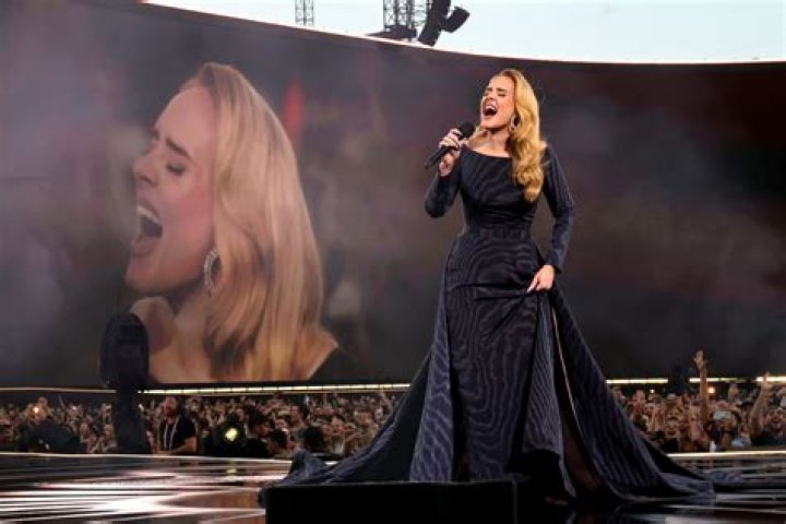 Adele’s Fans Worry She May Have An Eating Disorder As It’s Revealed She Is Limited To 1000 Calories Per Day!