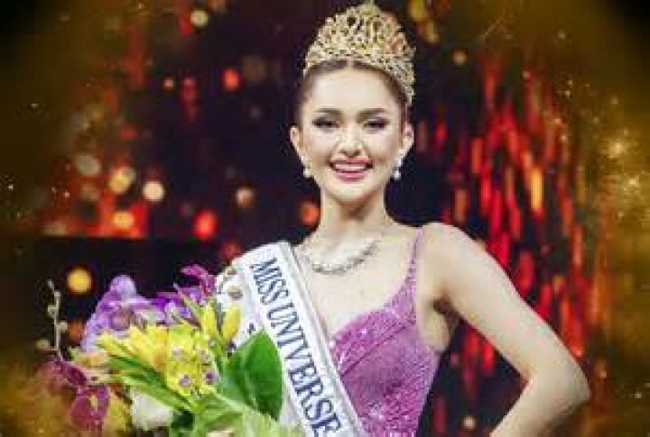 After Steve Harvey’s Apparent Miss Universe Teleprompter Gaffe, No One Knows If Miss Malaysia Or Miss Philippines Won The National Costume