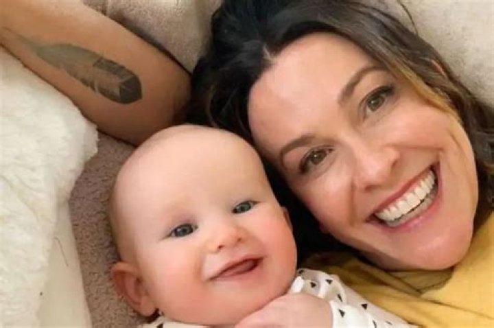 Alanis Morissette Is Unschooling Her Children — Hear Her Describe The Homeschooling Method To James Corden