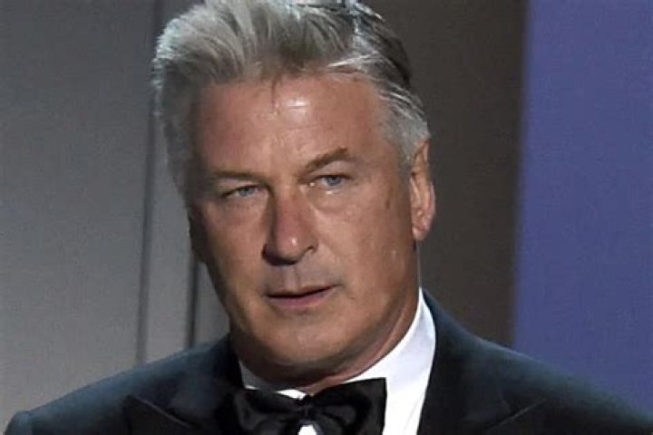 Alec Baldwin Says That Nobody Involved In The College Admissions Scandal Should Serve Jail Time
