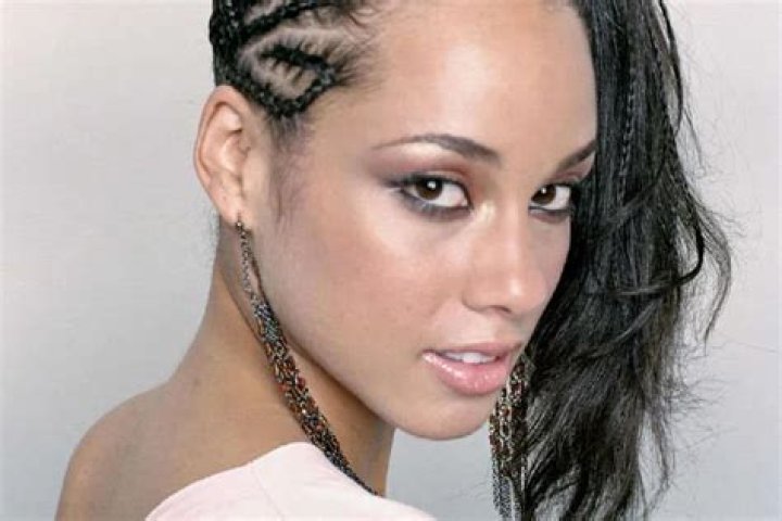 Alicia Keys Reflects On Her Childhood – Says She Was Supposed To Be A Prostitute Or A Drug Addict