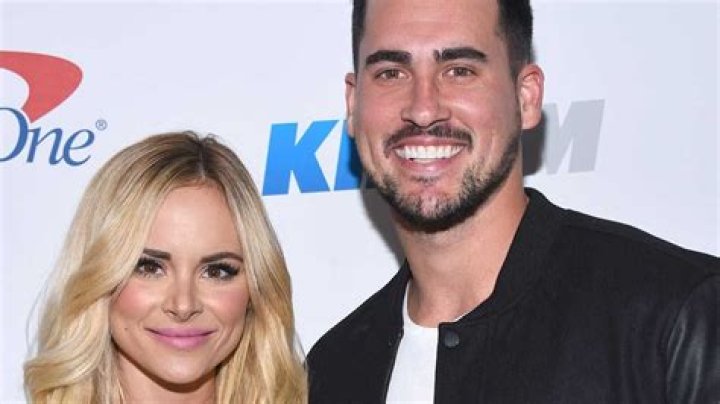 Amanda Stanton Says Josh Murray Was ‘Controlling’ In New Tell-All Book – Here’s How!