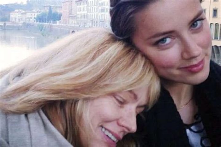 Amber Heard Mourns The Death Of Her Mother Paige Parsons