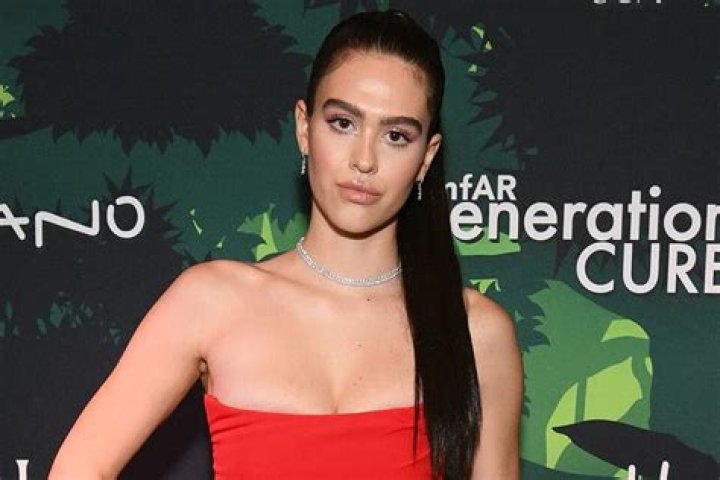 Amelia Hamlin Insists She Tans Easily After Darker Skin Pictures Get Her In Trouble For Supposed ‘Blackfishing’