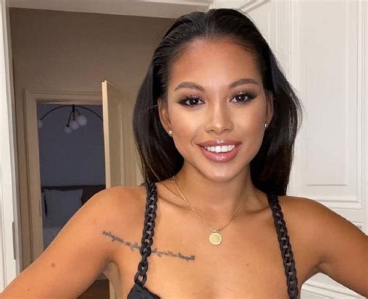 Ammika Harris Flaunts Her Outfit For A Perfect Night Out
