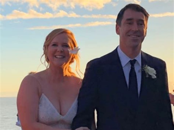 Amy Schumer Shares Husband Chris Fischer Has ‘Autism Spectrum Disorder’ In New Netflix Special