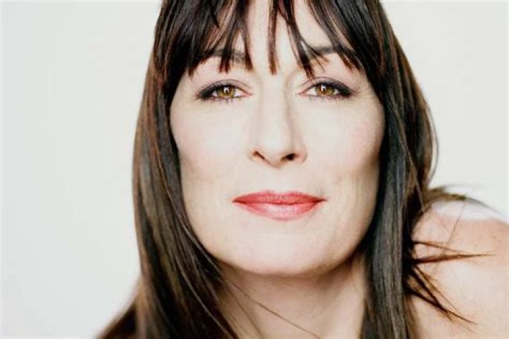 Anjelica Huston Refuses To Back Down Following Controversial Critique Of De Niro And Diane Keaton