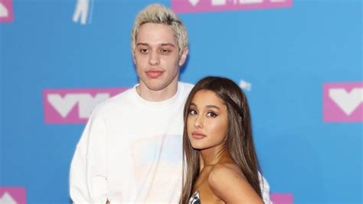 Ariana Grande And Pete Davidson – Psychologist Explains Why Rushing To His Side After Scary Suicide Note Was The Right Thing To Do!
