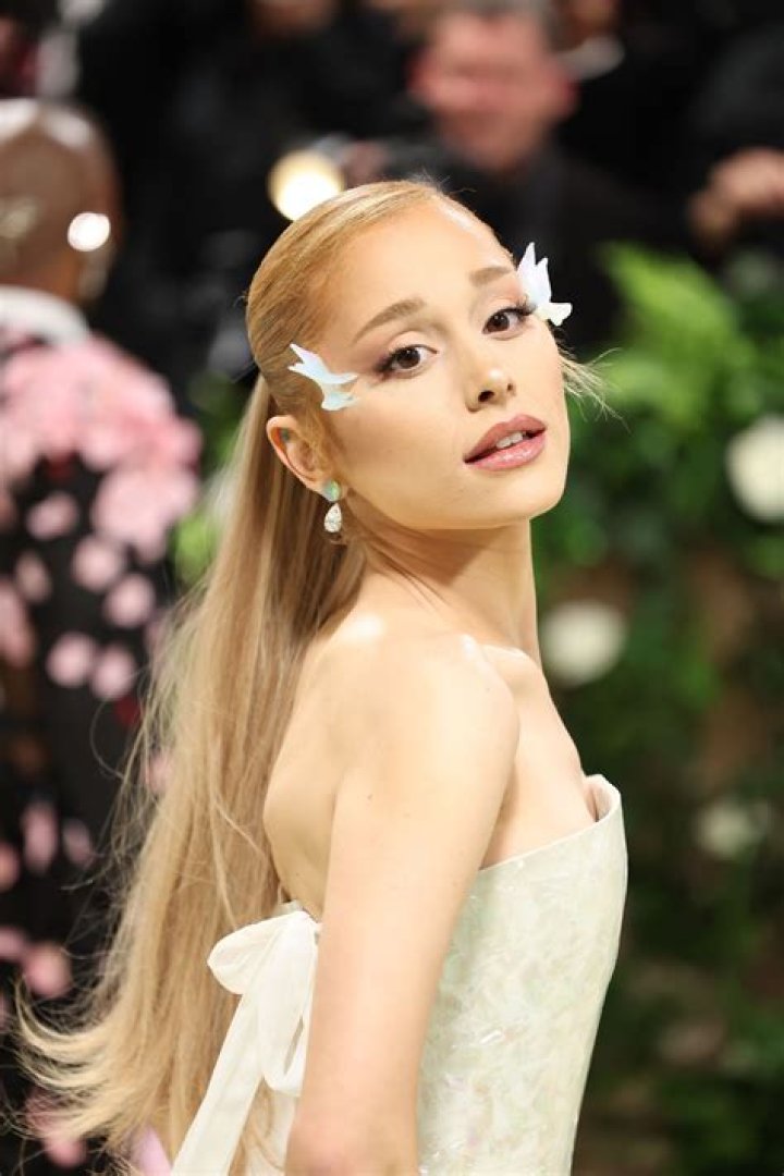 Ariana Grande To No Longer Attend The Grammys – Here’s Why!