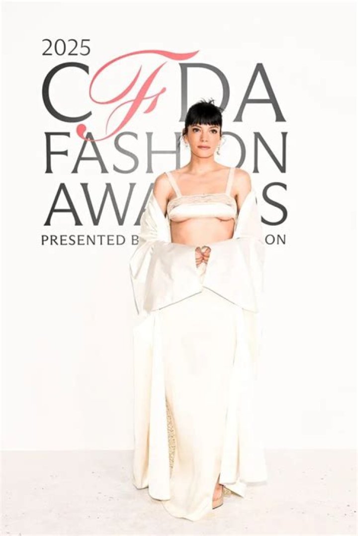 Ashley Graham Is Glowing At CFDA Awards As Baby Is Expected By New Year’s