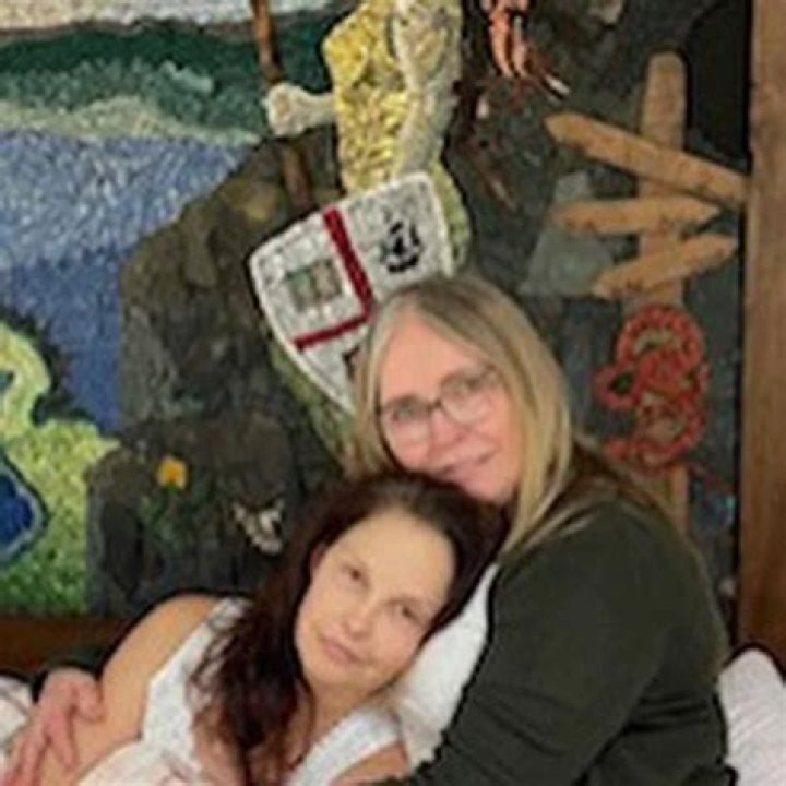 Ashley Judd Provides Update As She Slowly Heals From Devastating And Traumatic Leg Injury