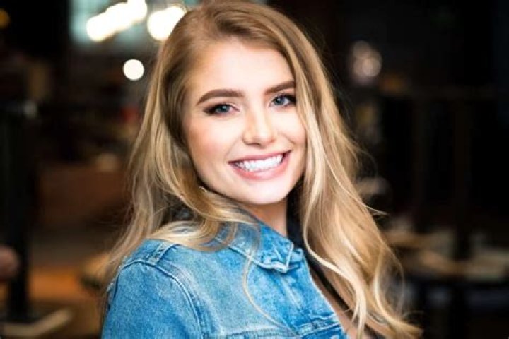 Bachelor Star Demi Burnett Says Rubi Rose Hit Up Her DMs After Her Bisexuality Revelation – But It Wasn’t What She Expected!