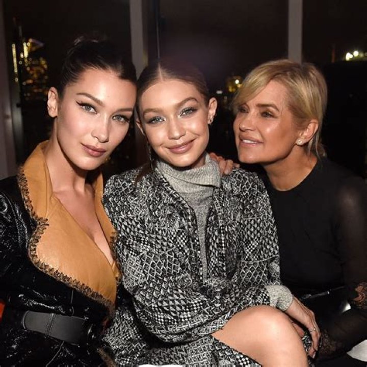 Bella Hadid – Here’s How She Feels About Sister Gigi Hadid Getting Back Together With Zayn Malik!