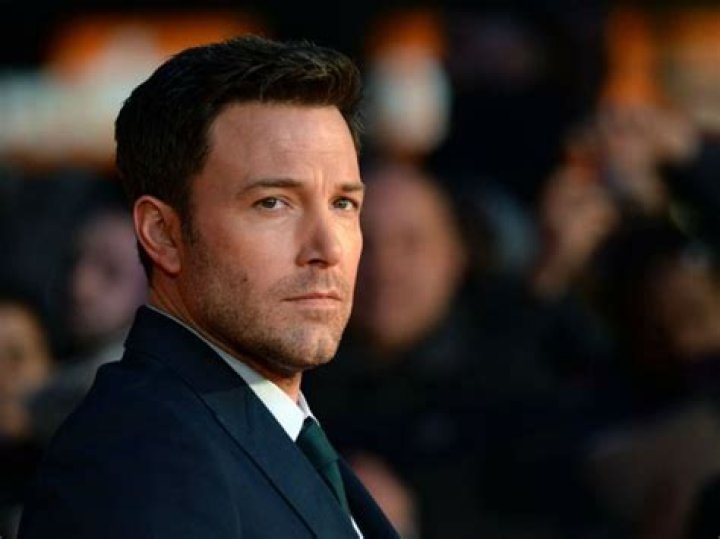 Ben Affleck Is Reportedly Still Working On His Sobriety After Video Of Him Looking Drunk Surfaces – It’s A ‘Day By Day’ Process!
