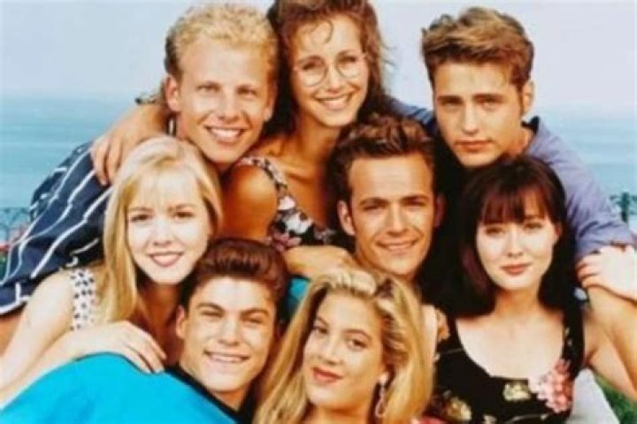 Beverly Hills 90210 Gets Premiere Date And Releases First Teaser- Watch It Here