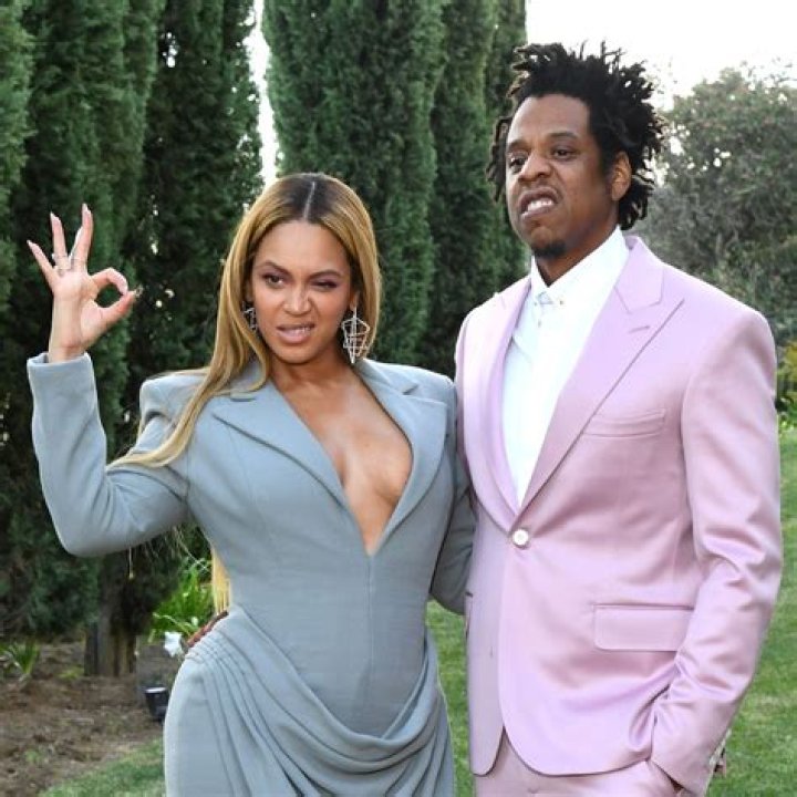 Beyoncé Looks Seriously Pregnant In New Photos With Jay-Z — Is Baby Number 4 Coming?