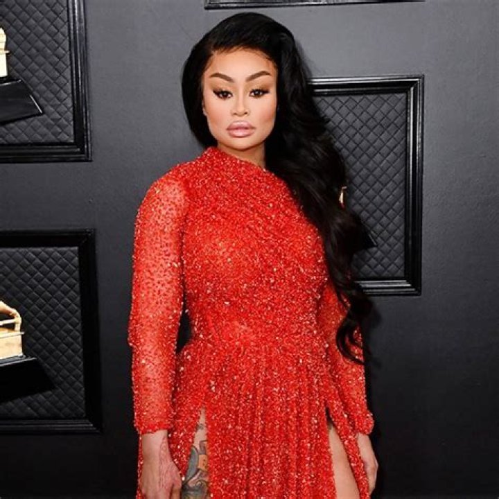 Blac Chyna Shows Off Her Revealing Red Dress She Wore At The Grammys And Cites Kobe Bryant – People Slam Her