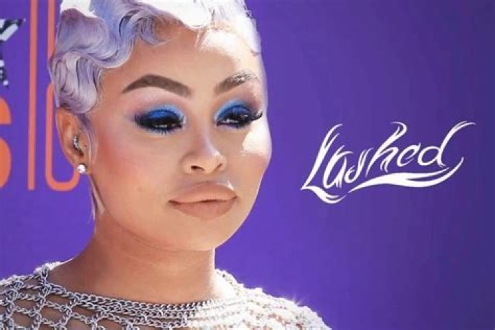Blac Chyna’s Fans Are Worried That She Only Advertises Fashion Nova These Days And Not Her Makeup And Clothes Line