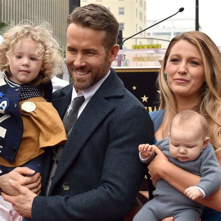 Blake Lively Marks Hubby Ryan Reynolds Voting For The First Time In Super Funny Way!