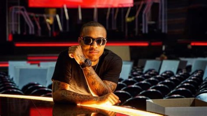 Bow Wow Cozies Up To A New Lady And Tells Everyone He’s Single, So He Can Do What He Wants