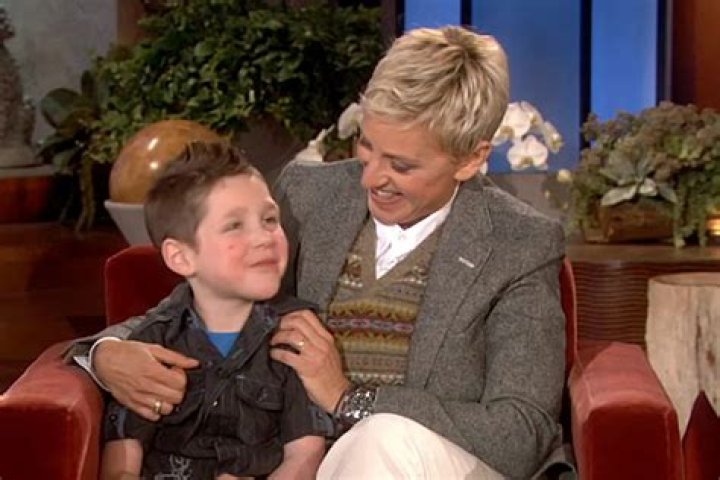 Brad Pitt Sits In The Audience Of ‘The Ellen DeGeneres Show’ On His Day Off