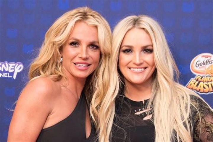 Britney Spears And Her Sister Continue The Media Battle