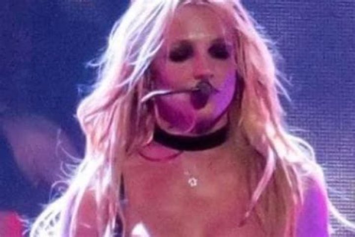 Britney Spears Leans On Her Fans’ Support — Asks Them Not To Forget About Her