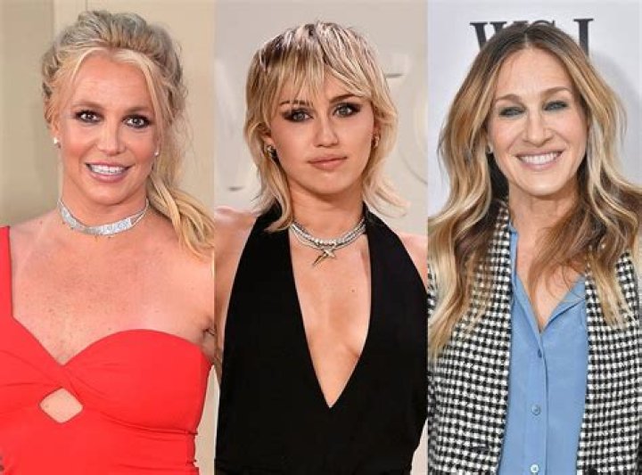 Britney Spears Shows Love To Miley Cyrus, Sarah Jessica Parker, Natalie Portman And Other Ladies Who Were There For Her During Difficult Year!