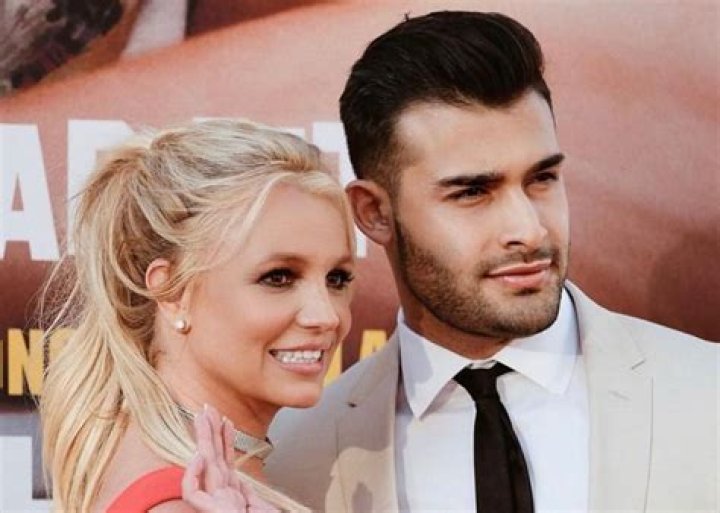 Britney Spears Shows Off Her Beach Body With Sam Asghari As Singer Says She Feels Like A Goddess