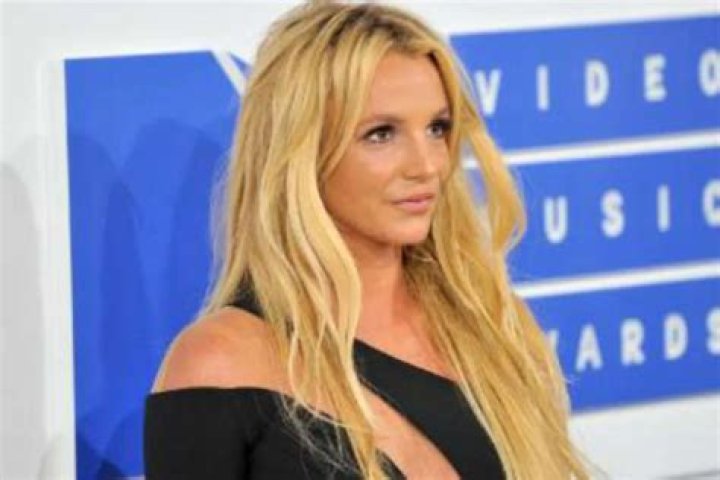 Britney Spears Was ‘Out Of It’ Just Days Before Checking In To A Mental Health Facility
