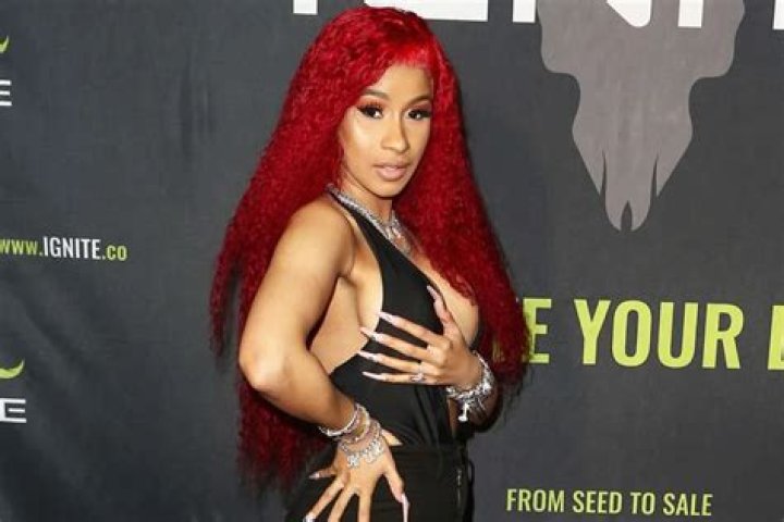 Cardi B Gets Real About Liposuction After Having Kulture – Shows Off Her New Abs