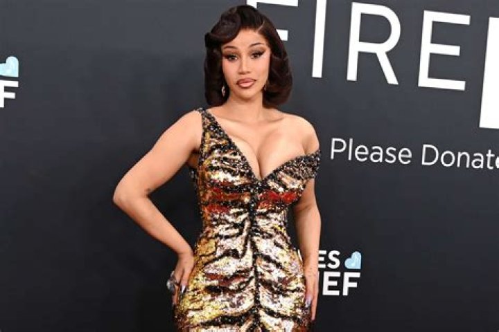 Cardi B Makes Big Move — Some Fans Are Resistant To Follow Offset’s Wife On This One