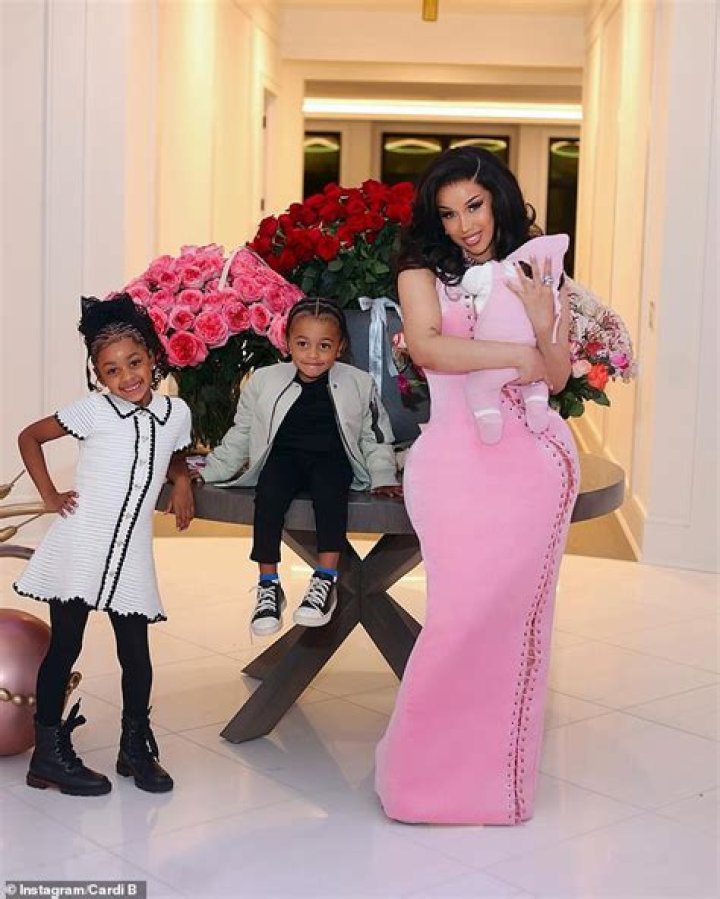 Cardi B’s Daughter Proves Once Again That She’s Already A Fashion Icon – Check Out Her Latest OOTD!
