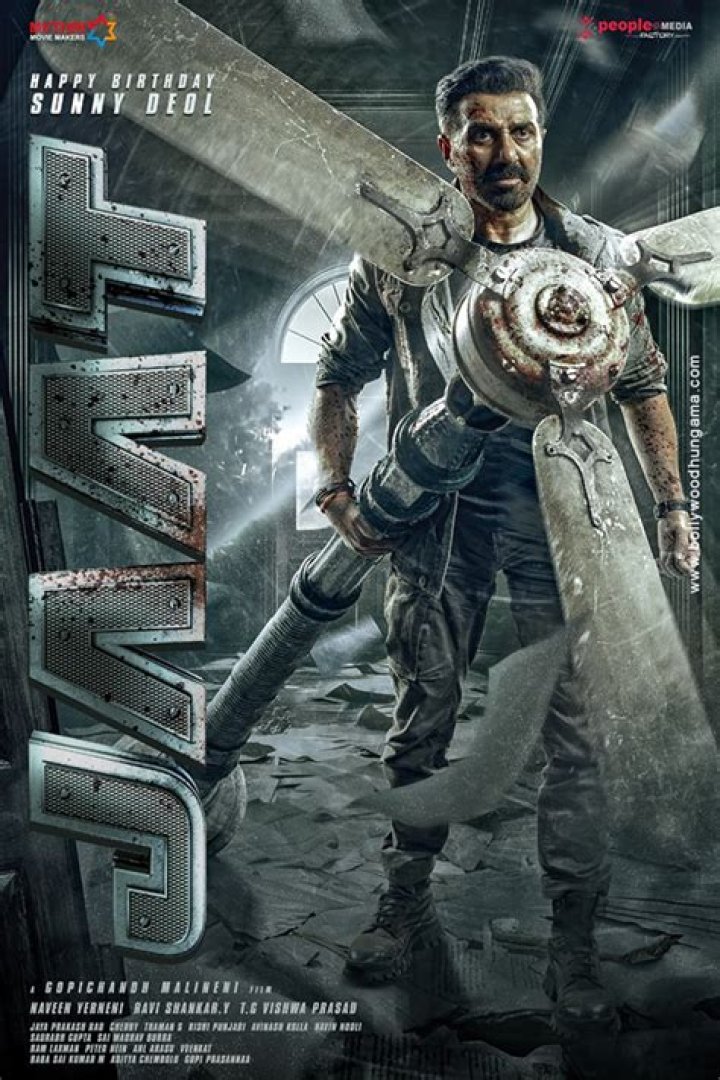 Chrissy Metz Thanks Fans For Supporting ‘Breakthrough,’ Releases Music Video ‘I’m Standing With You’