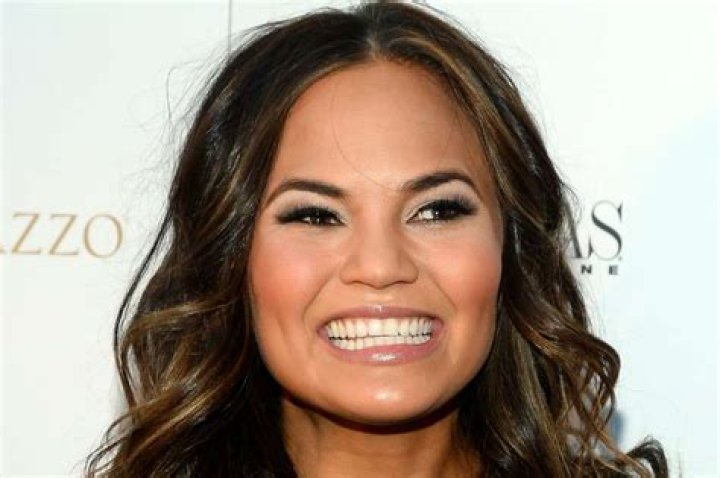 Chrissy Teigen Trashes Ivanka Trump For Posting About Her Kids On Twitter