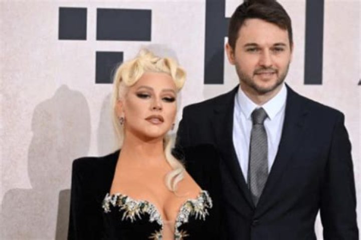 Christina Aguilera Suffers Wardrobe Malfunction While Performing On Stage —Thank God For Pasties