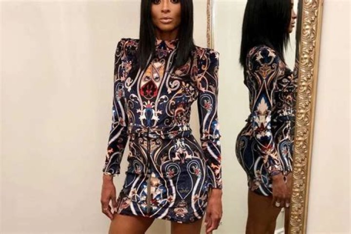 Ciara Bares It All, Removes Her Makeup, And Fake Hair In Vulnerable Picture — Russell Wilson And Fans Are Loving Her Beauty Marks