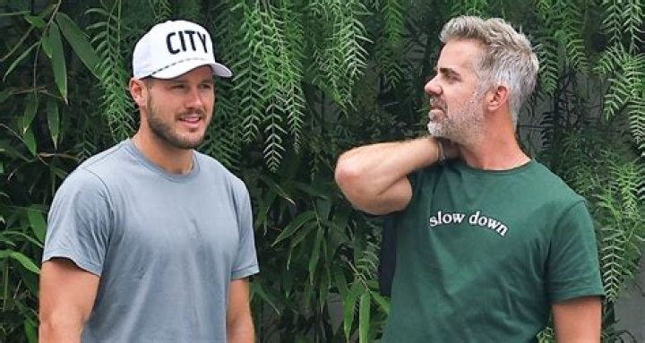 Colton Underwood Wears Shirt With Cassie Randolph’s Face On It To Show His Love!