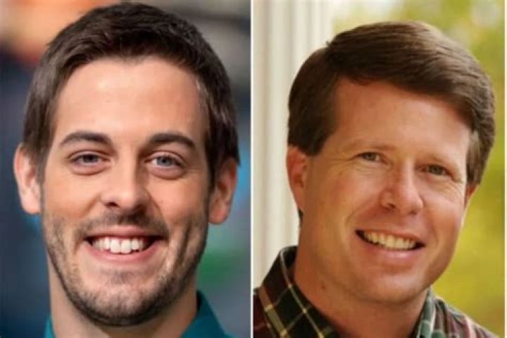 Counting On – Derick Dillard ‘Likes’ A Comment Slamming Jim Bob Duggar
