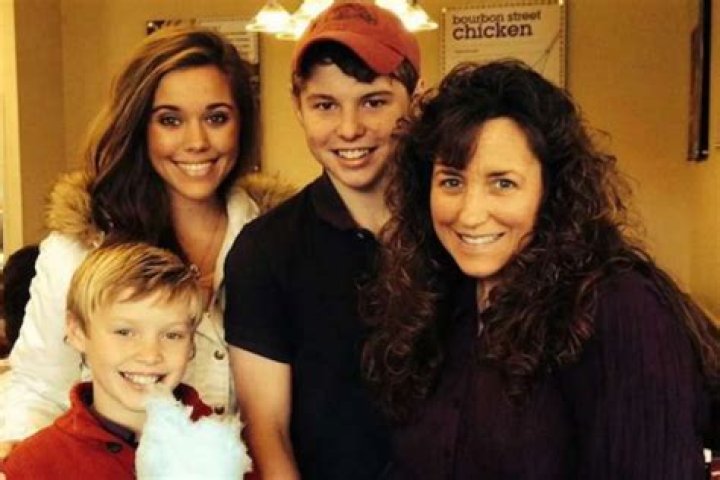 ‘Counting On’ Fans Show Concern For Michelle Duggar After Shocking Weight Loss