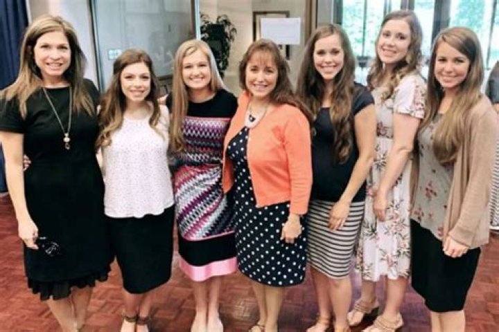 ‘Counting On Stars Anna, Kendra, And Jessa Duggar Show Off Their Growing Baby Bumps