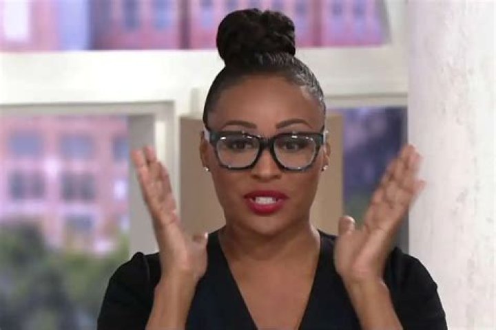 Cynthia Bailey Talks About MakeUp And Shows Fans How She Kicked Off Her Weekend