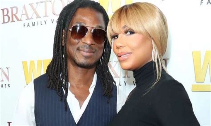 David Adefeso Teaches Fans What Are The Best Places To Invest Their Cash