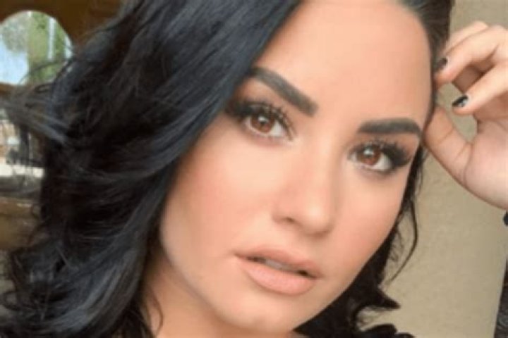 Demi Lovato Deactivates Twitter After Her 21 Savage Comment Ignites Fiery Backlash
