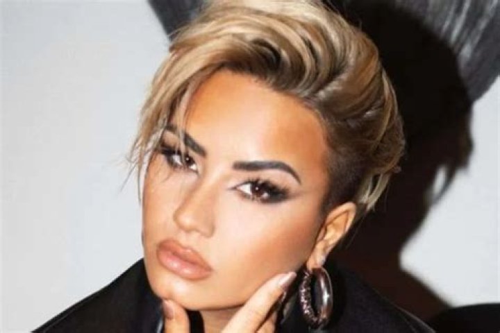 Demi Lovato Is Blonde And Gorgeous As Paul Norton And Alchemist Amber Work Their Magic — See Her New Look!