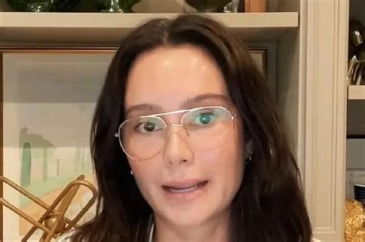 Demi Moore Reveals Her Ex-Husband Bruce Willis Is To Blame For Her ‘Jarring’ Bathroom Decor That Got Everyone Confused