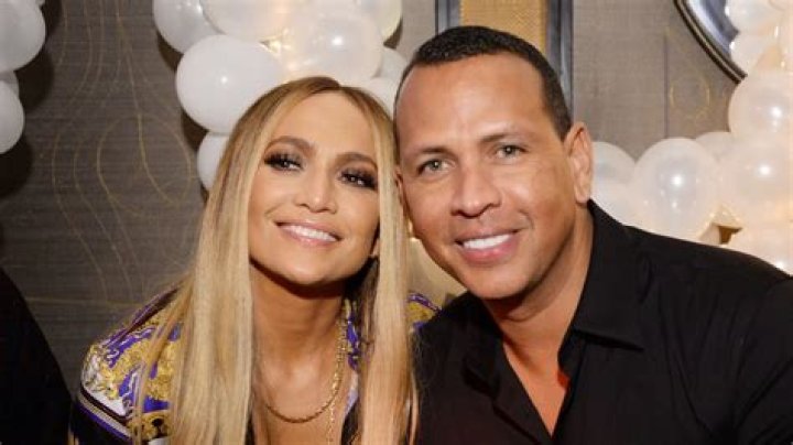Did Alex Rodriguez Dump Jennifer Lopez Over A Text Message?