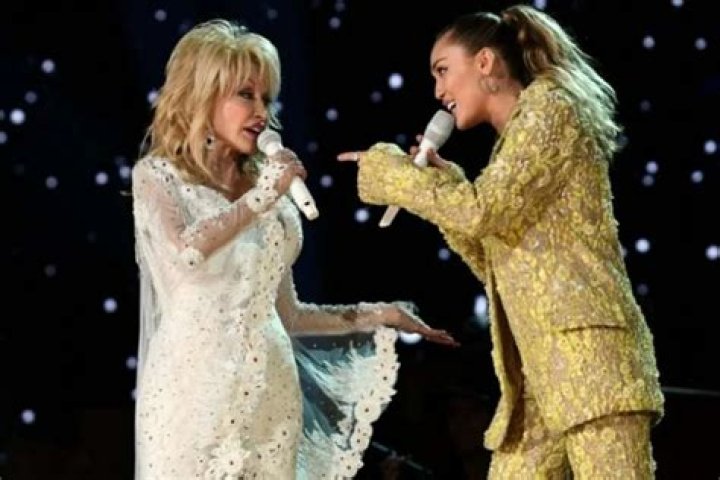 Dolly Parton Sings And Is Honored At The Grammys, But Guess What She Said About ‘9-5’