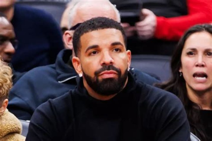 Drake Addresses His Father’s Accusations That He Made Up Lyrics About Them Being Estranged To Sell Records – ‘I’m Hurt’
